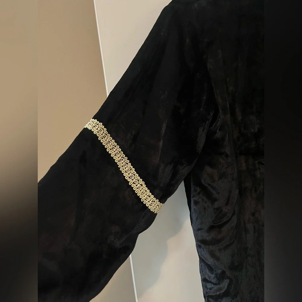 Soft surroundings Elegant Black and Gold Women's Jacket Size Small Runs Large - Picture 6 of 16